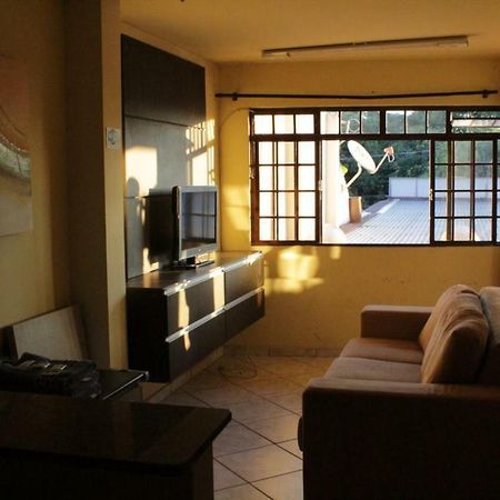Hostel Pousada Consulado Ponta Grossa  Esterno foto